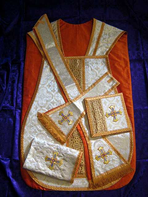 Roman Vestments in white/gold metallic fabric, unique bullion Crosses, British trimmings, pure silk 